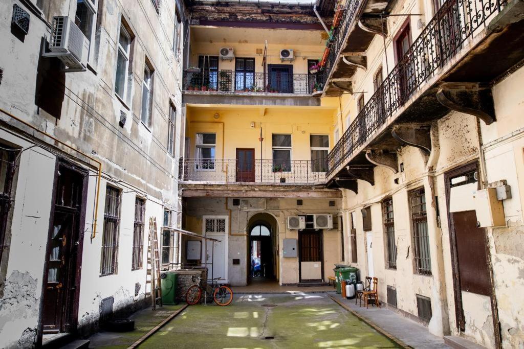 Studio Apartment Next To Famous Party House A38 Budapest Exterior foto